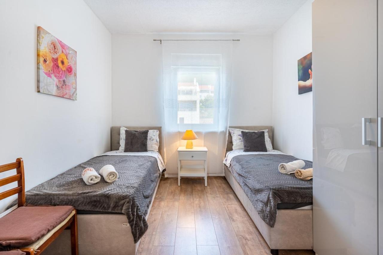 Tatjana Ii Apartament *